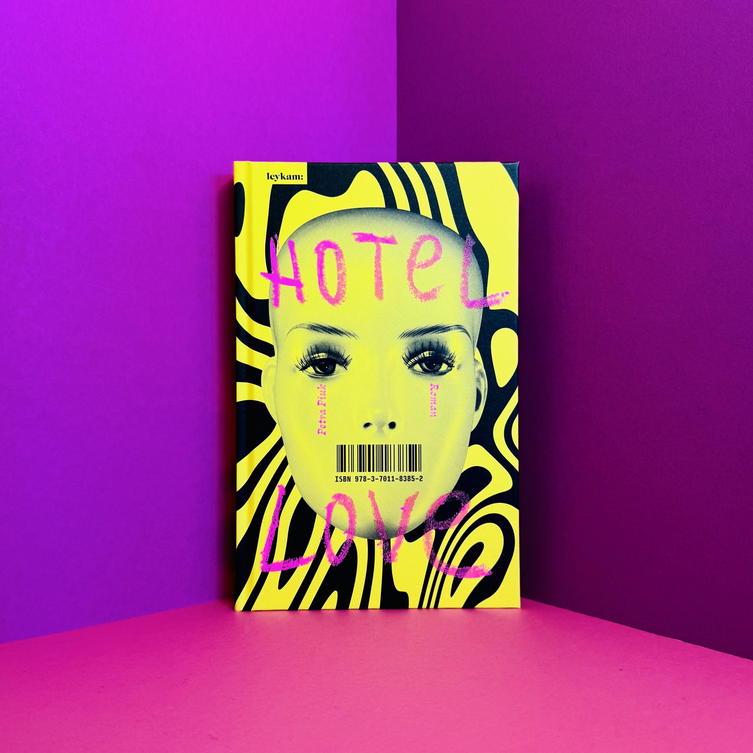 HOTEL LOVE von Petra Piuk